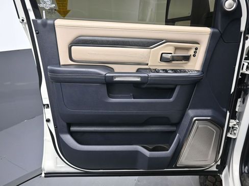 Used 2023 RAM 2500 Limited image 9