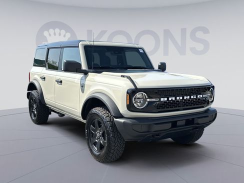 Used 2025 Ford Bronco Big Bend AWD/4WD image 2