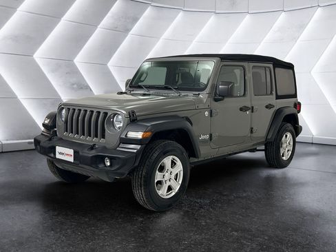 Used 2020 Jeep Wrangler Unlimited Sport S image 3