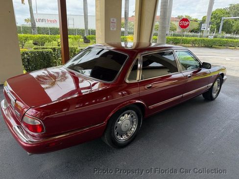 Used 1999 Jaguar XJ8 L RWD image 78