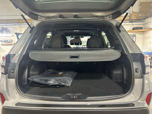 Used 2026 Subaru Forester Premium AWD/4WD image 27