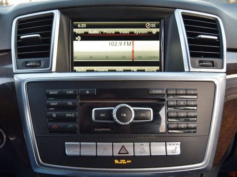 Used 2015 Mercedes-Benz ML 350 4MATIC image 24