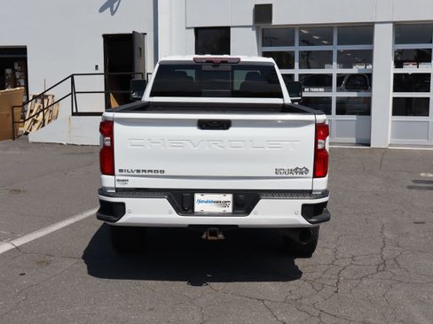 Used 2020 Chevrolet Silverado 3500 High Country w/ Z71 Off-Road Package AWD/4WD image 10