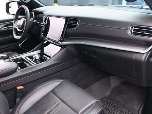 Used 2022 Jeep Wagoneer Series II image 49