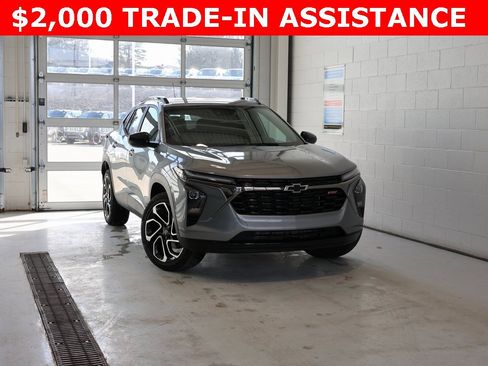 New 2026 Chevrolet Trax RS w/ Sunroof Package image 37