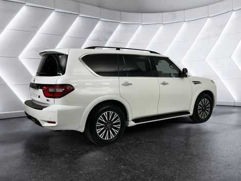 Used 2024 Nissan Armada SL w/ Midnight Edition Package image 4