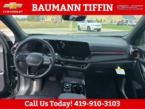 Used 2025 Chevrolet Equinox RS w/ Safety and Technology Package AWD/4WD image 19
