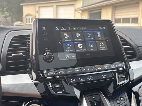 Used 2020 Honda Odyssey Elite image 27