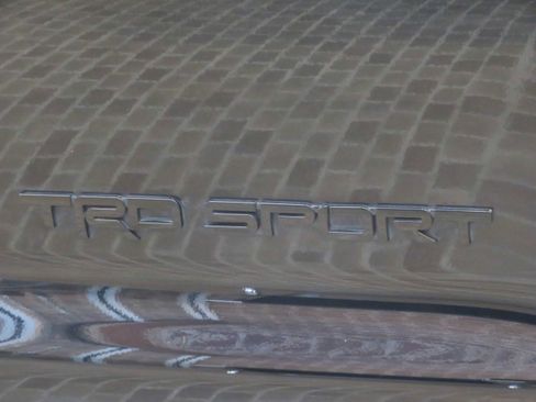 Used 2018 Toyota Sequoia TRD Sport AWD/4WD image 81