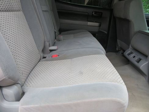 Used 2010 Toyota Tundra 2WD CrewMax w/ Tow Pkg image 30