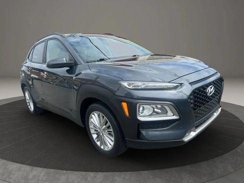 Used 2021 Hyundai Kona SEL Plus FWD image 3
