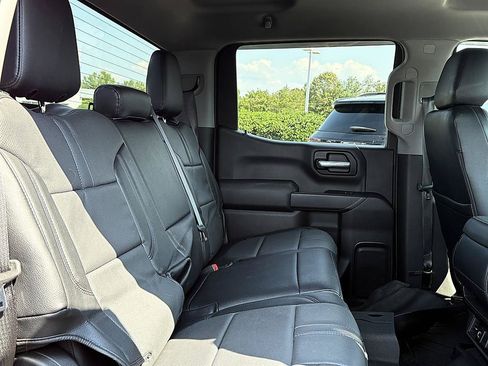 Used 2021 Chevrolet Silverado 1500 LT AWD/4WD image 12