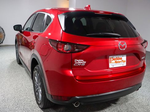 Used 2019 MAZDA CX-5 Touring image 9