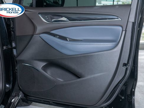 Used 2024 Buick Enclave Essence w/ Technology Package FWD image 13
