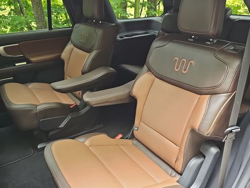 Used 2025 Ford Expedition King Ranch AWD/4WD image 23
