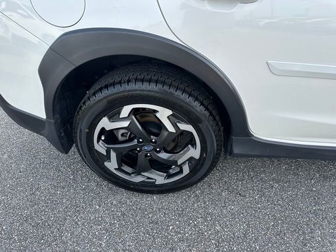 Used 2022 Subaru Crosstrek 2.5i Limited w/ Moonroof Package 2 image 8