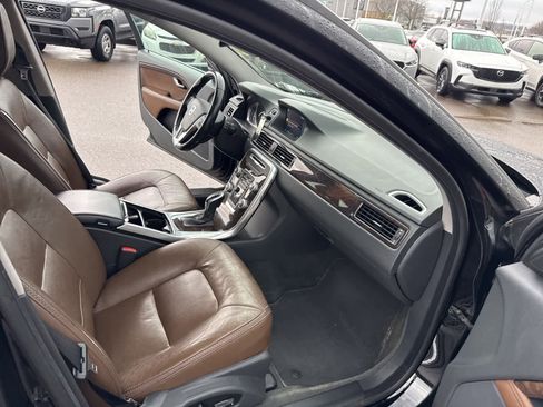 Used 2016 Volvo XC70 T5 Premier image 25