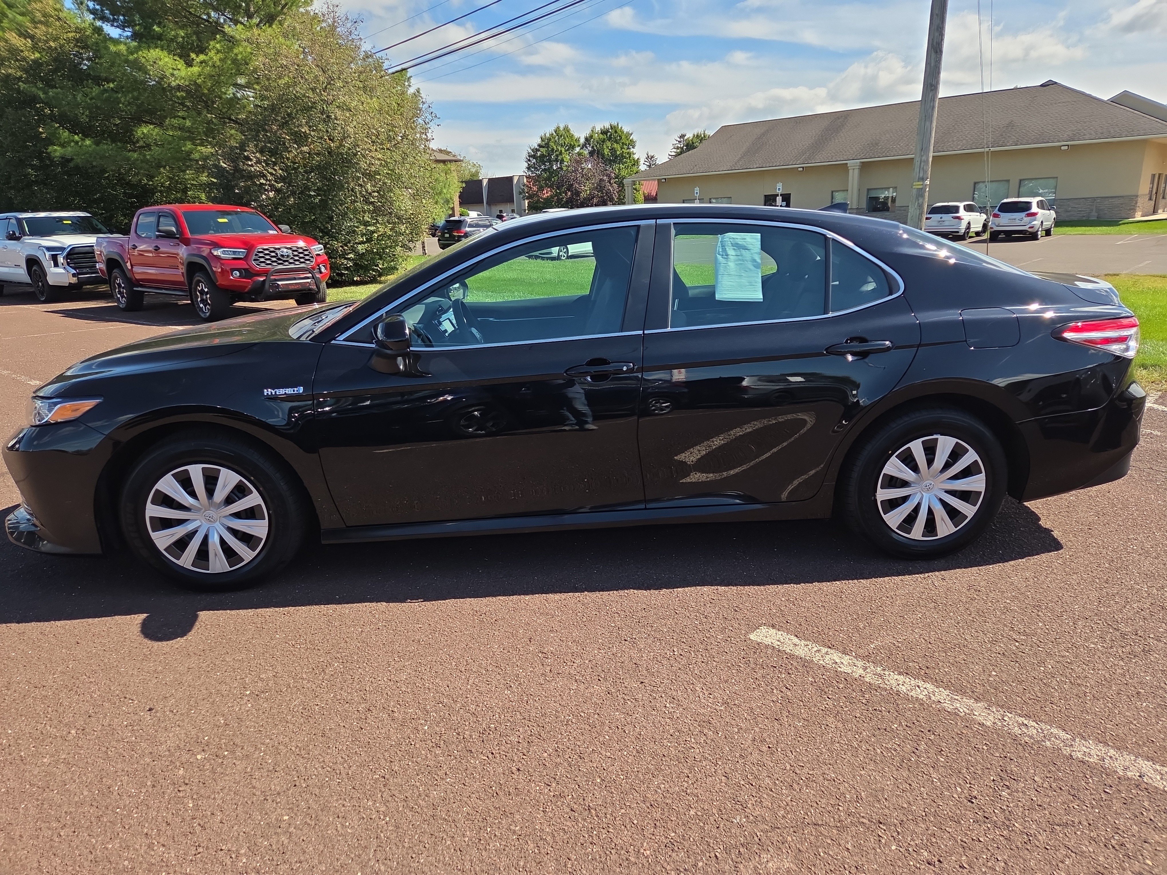 Certified 2020 Toyota Camry LE FWD image 6