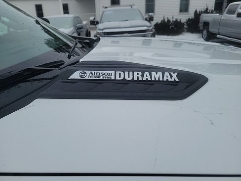 Used 2024 Chevrolet Silverado 2500 LT image 7