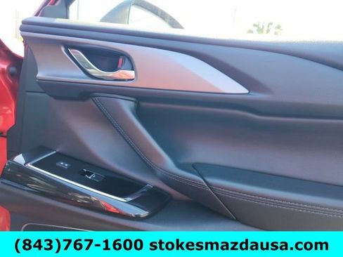 Used 2018 MAZDA CX-9 Touring w/ Touring Premium Package FWD image 25