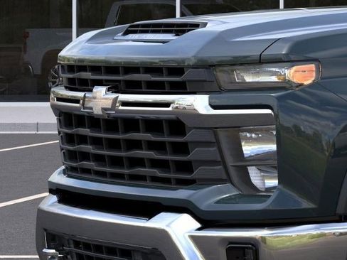 New 2026 Chevrolet Silverado 2500 LT image 13