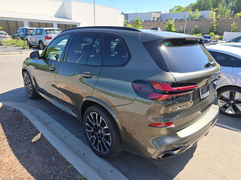 Certified 2024 BMW X5 xDrive40i w/ M Sport Package AWD/4WD image 3
