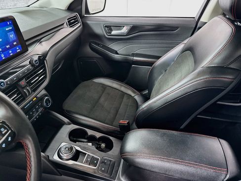 Used 2022 Ford Escape SEL w/ SEL Stealth AWD Package image 25