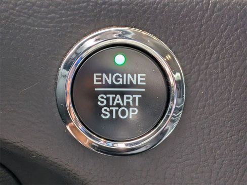 Used 2024 Ford Edge SEL image 20