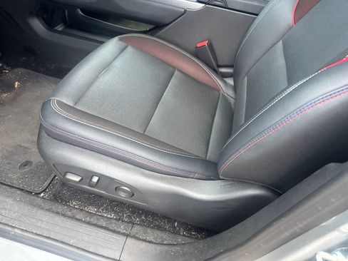 Used 2024 Chevrolet Equinox EV RS FWD image 12