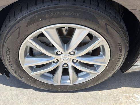 Used 2017 INFINITI Q50 3.0t Premium RWD image 38