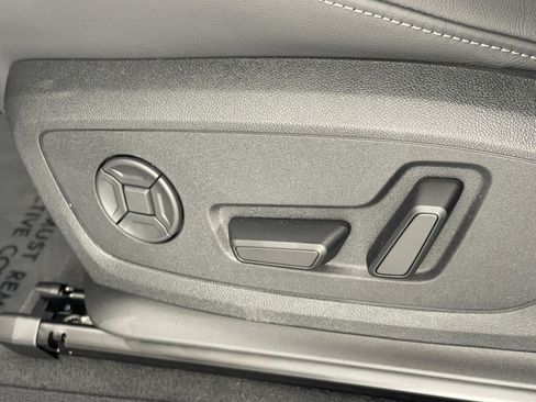 New 2025 Audi Q3 2.0T Premium image 21