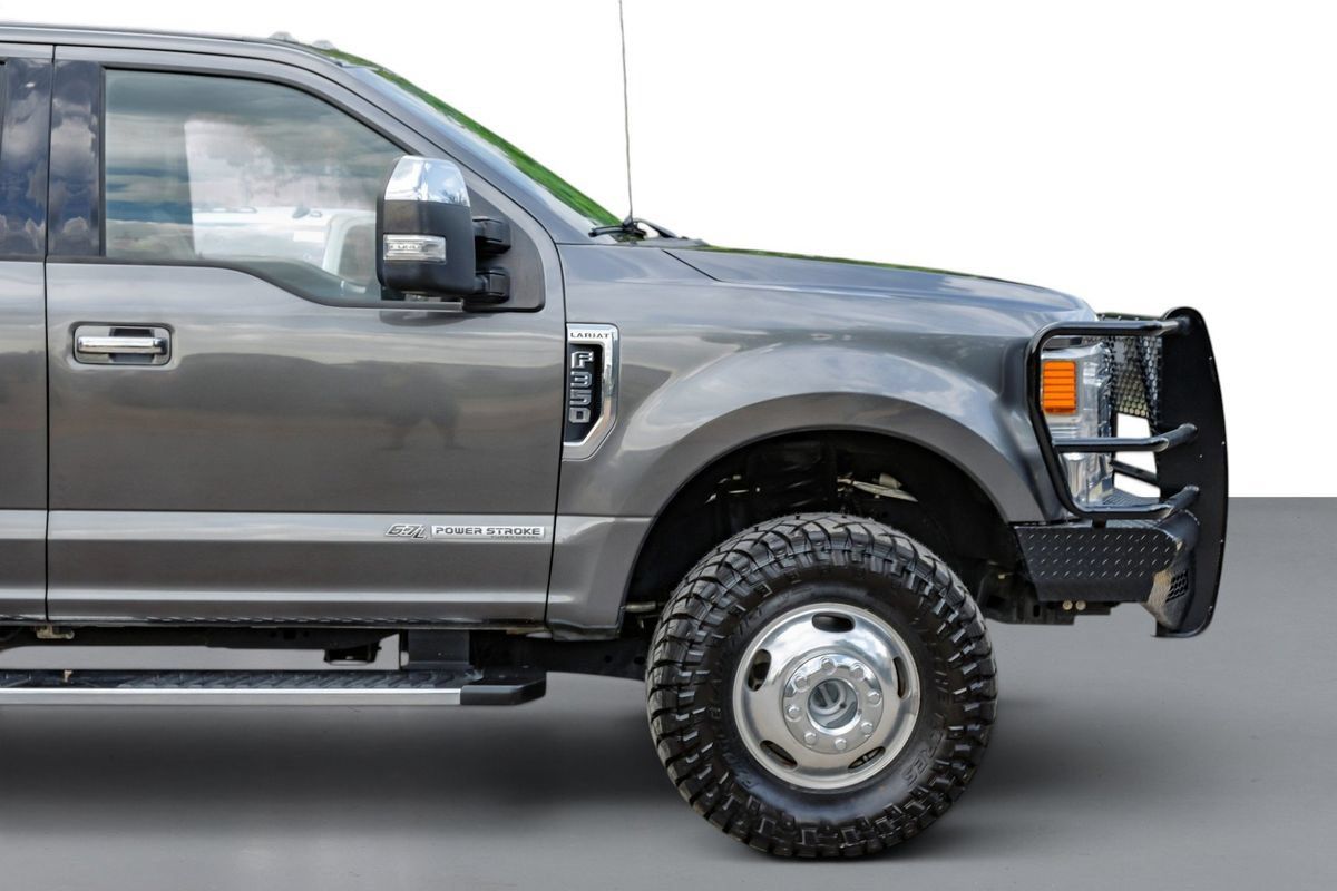 Used 2020 Ford F350 Lariat w/ Chrome Package AWD/4WD image 7