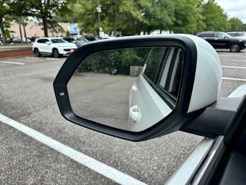 Used 2021 Volkswagen Atlas SEL AWD/4WD image 35