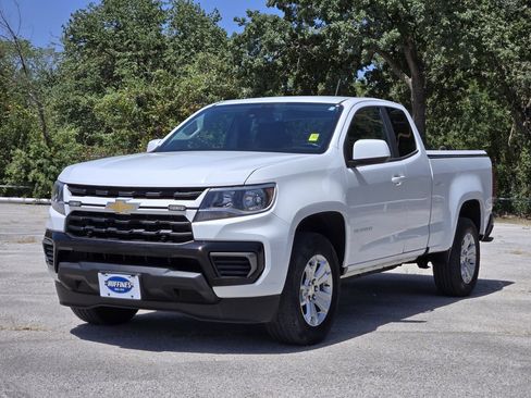 Used 2022 Chevrolet Colorado LT w/ Fleet Safety Package RWD image 3