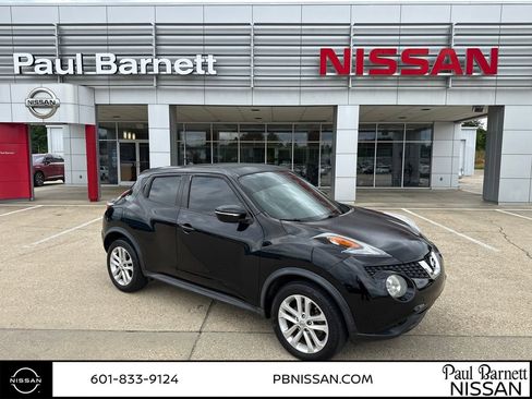 Used 2016 Nissan Juke S FWD image 6
