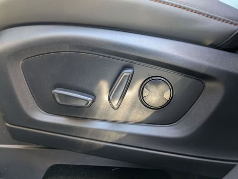 New 2026 Ford Explorer Active w/ Active Comfort Package image 23