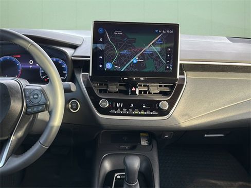 Used 2026 Toyota Corolla SE image 23