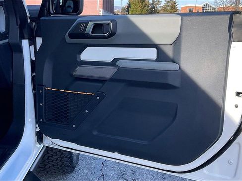 Used 2023 Ford Bronco Badlands image 22