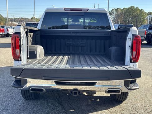 Used 2022 GMC Sierra 1500 SLT w/ SLT Premium Plus Package image 31