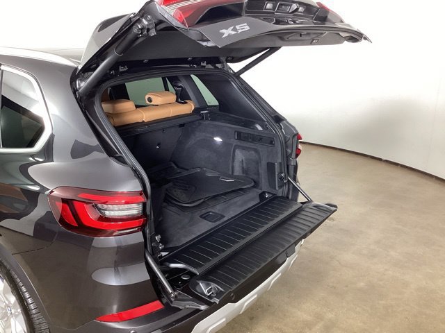 Used 2023 BMW X5 xDrive40i w/ Premium Package AWD/4WD image 25