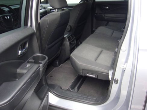 Used 2020 Honda Ridgeline Sport image 13