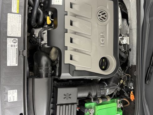 Used 2014 Volkswagen Passat TDI SEL Premium image 26