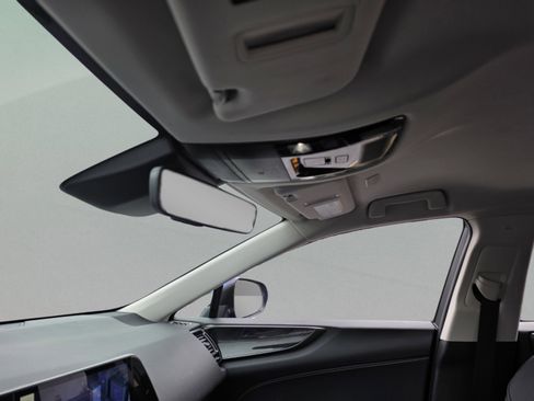 Certified 2025 Lexus NX 250 FWD image 15