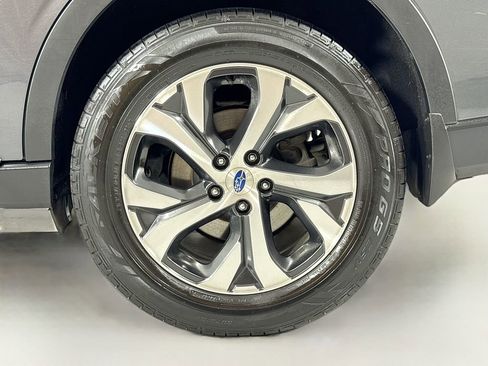 Used 2021 Subaru Outback Limited XT w/ Popular Package #2 AWD/4WD image 8