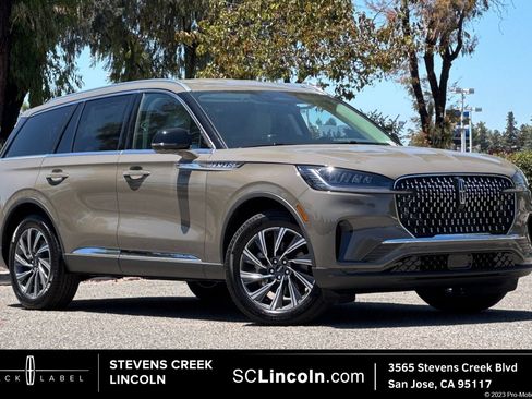 New 2026 Lincoln Aviator AWD image 1