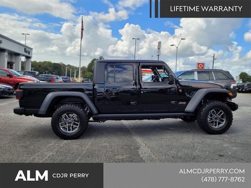 New 2025 Jeep Gladiator Mojave w/ Convenience Group AWD/4WD image 13