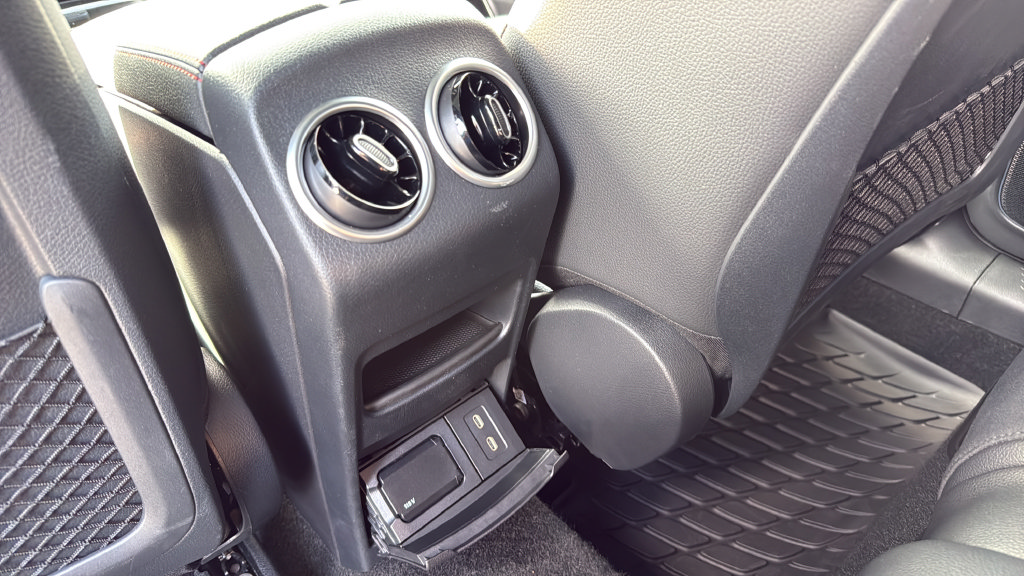 Used 2024 Mercedes-Benz GLA 250 4MATIC image 19