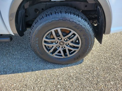 Used 2021 Ford Ranger Lariat w/ Tremor Off-Road Package image 8