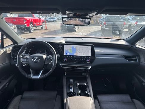 Used 2024 Lexus RX 350 AWD image 12