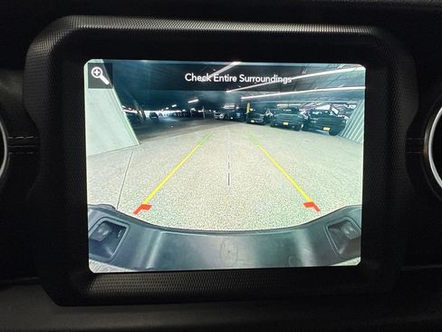 Used 2021 Jeep Gladiator Overland w/ Popular Equipment Package AWD/4WD image 25